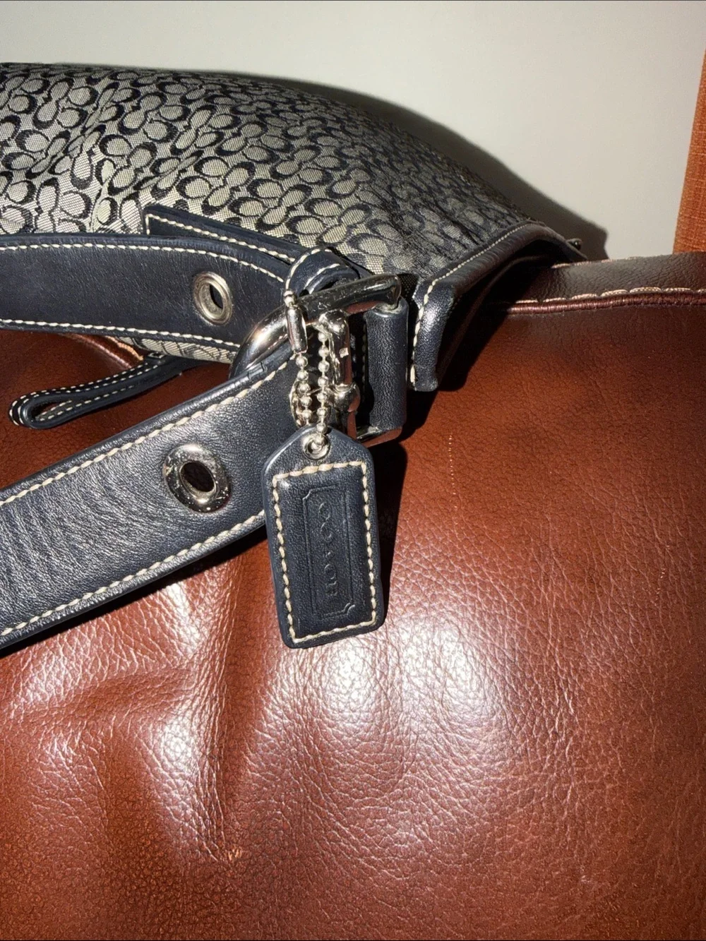 ‼️Vintage Coach Signature Leather Crossbody Bag